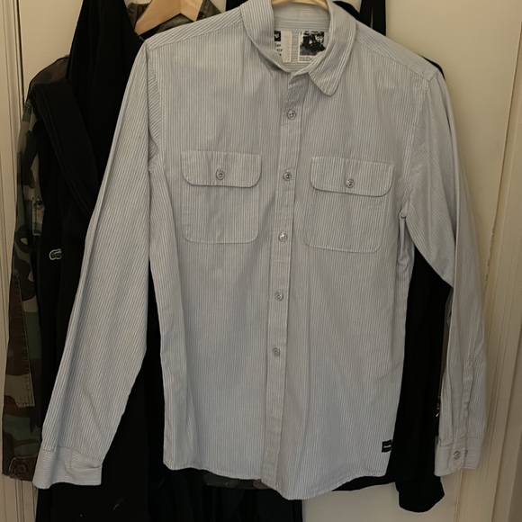 Analog button down shirt size small white and blue pin striped - Picture 6 of 6